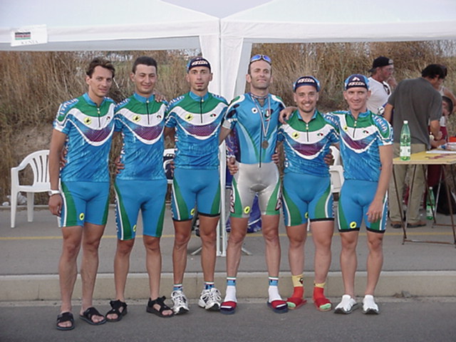 deafly-team-ita2.jpg - 92297 Bytes